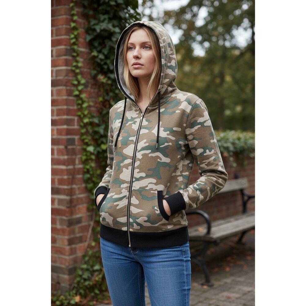 Heart Hips Camo Zip Up Hoodie Jacket Sweater L Camouflage Casual Ribbed - Picture 2 of 9